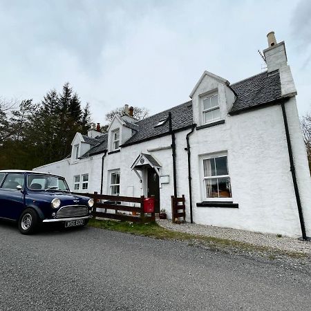 1 Keepers Cottage Skeabost Bridge Isle Of Skye Eksteriør billede