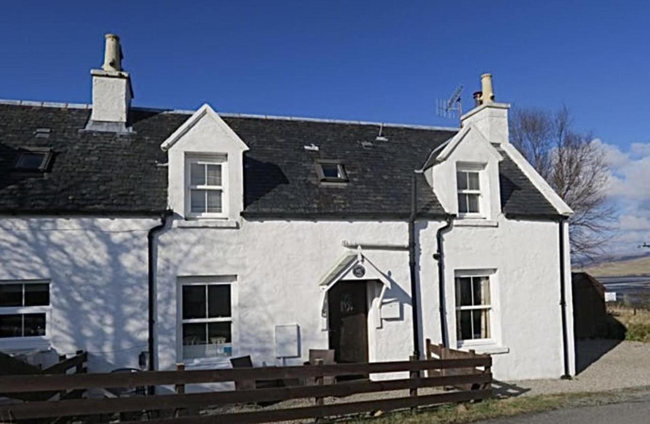 1 Keepers Cottage Skeabost Bridge Isle Of Skye Eksteriør billede